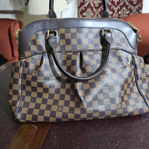 Handbags - Checkered Brown Handbag